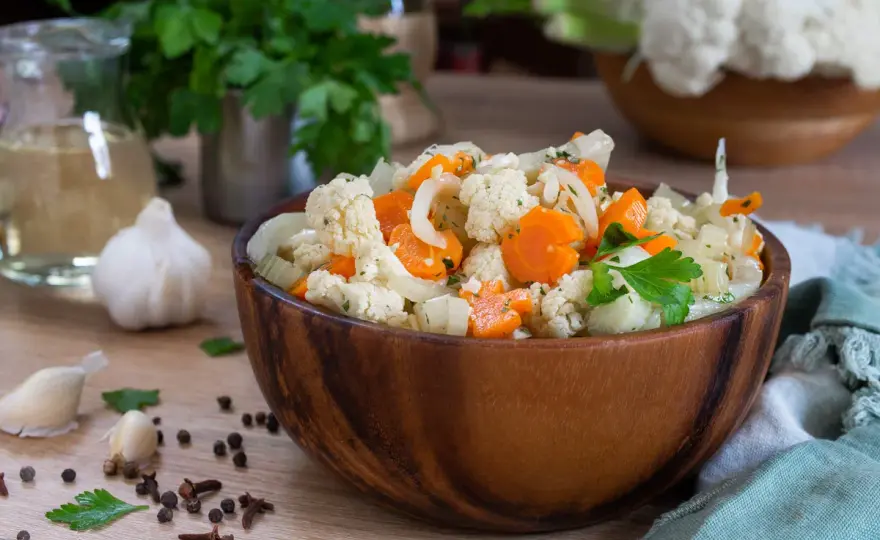 Giardiniera fatta in casa croccante, agrodolce e sicura