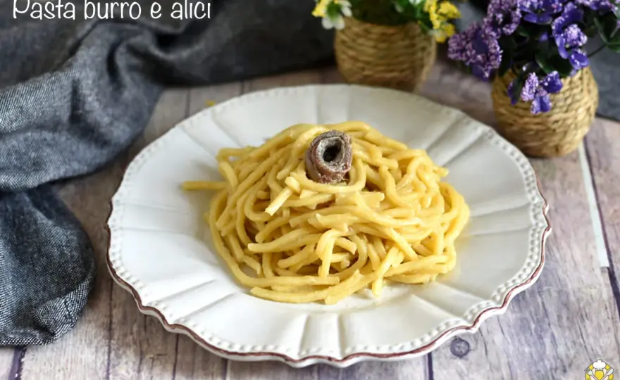 Pasta burro e alici cremosa in 15 minuti