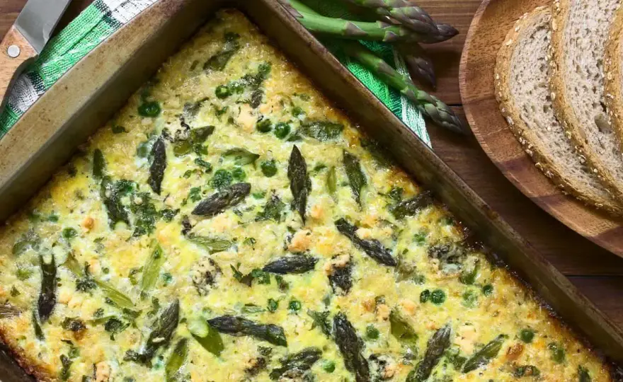 Frittata di asparagi morbida, in padella o al forno
