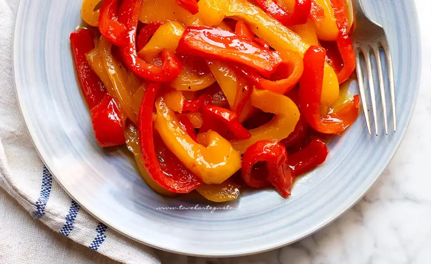 Peperoni in agrodolce, la ricetta per un contorno perfetto