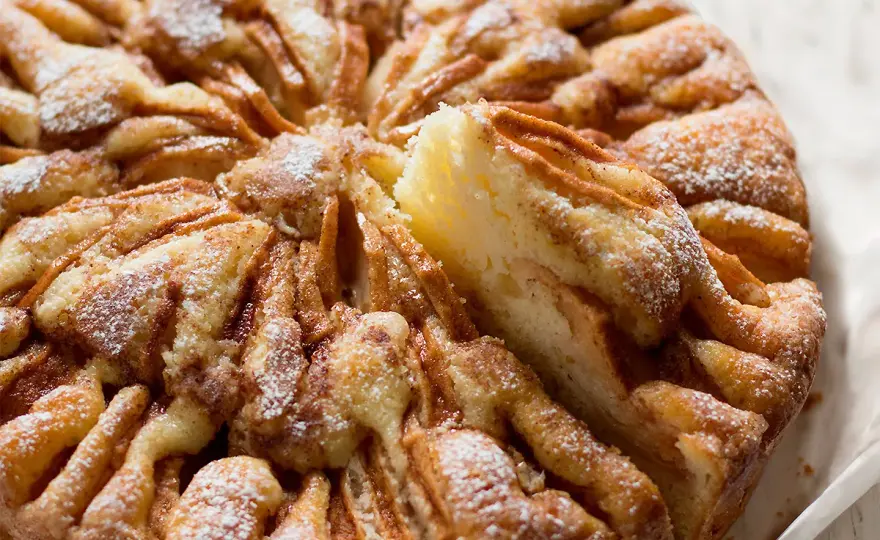 Torta di mele soffice, ricetta e consigli per una fetta morbida