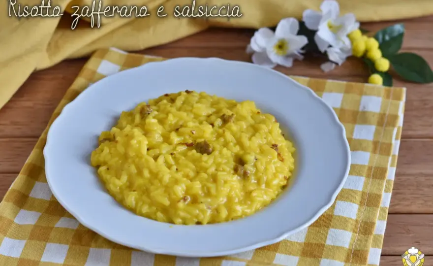 Risotto salsiccia e zafferano cremoso, senza errori