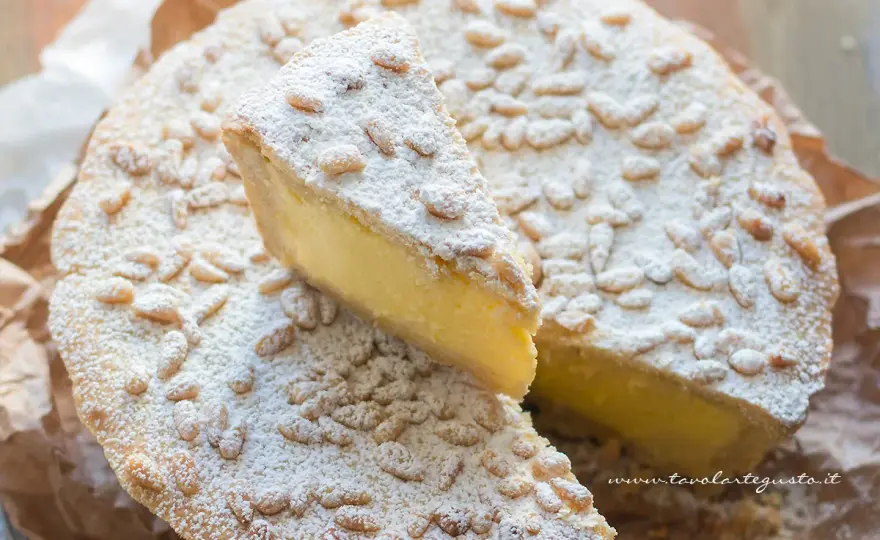 Torta della nonna facile, cremosa e friabile