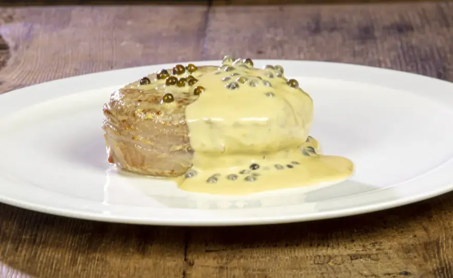 Filetto al pepe verde tenero e cremoso, senza errori