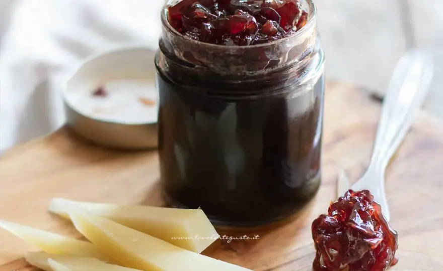 Marmellata di cipolle rosse, ricetta e abbinamenti