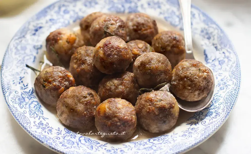Polpette in friggitrice ad aria morbide e dorate