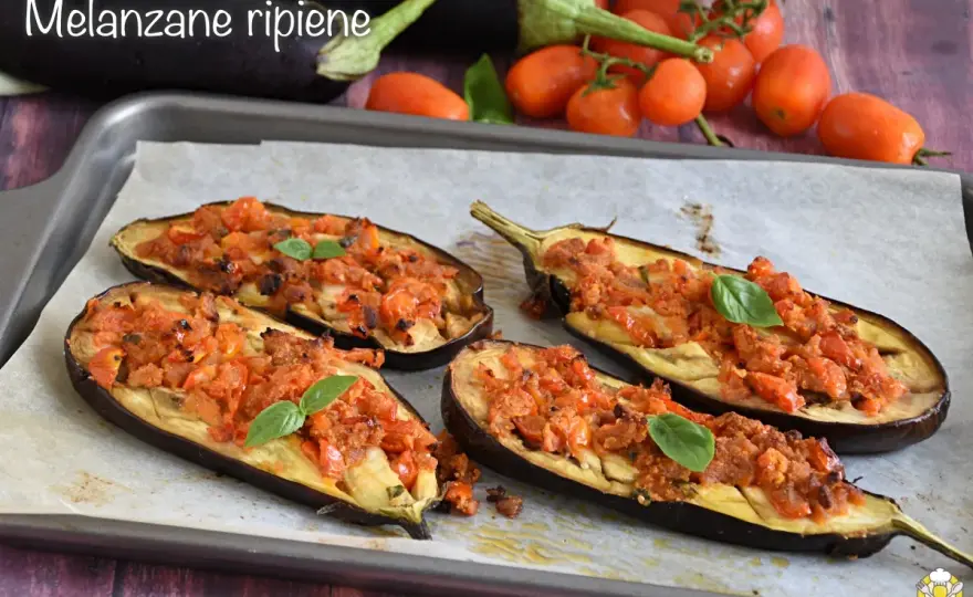 Melanzane ripiene senza carne, morbide e gratinate al forno