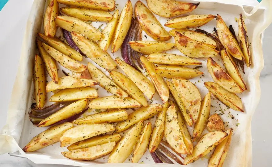 Patate al forno veloci, dorate e morbide in 30 minuti